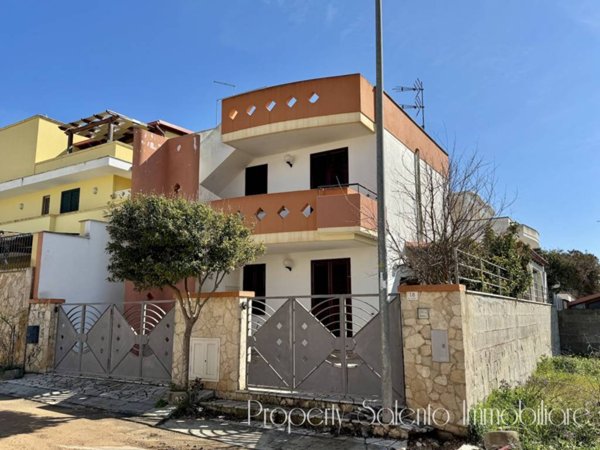 appartamento in vendita ad Ugento in zona Torre San Giovanni