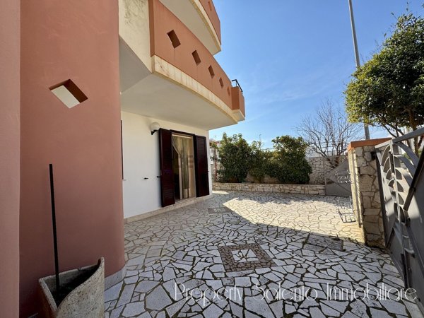 appartamento in vendita ad Ugento in zona Torre San Giovanni
