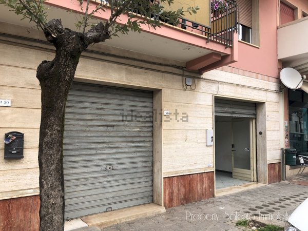 locale commerciale in vendita ad Ugento