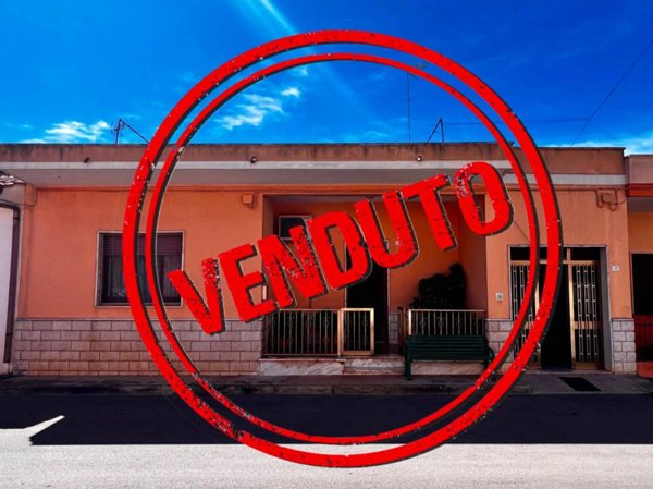 casa indipendente in vendita ad Ugento