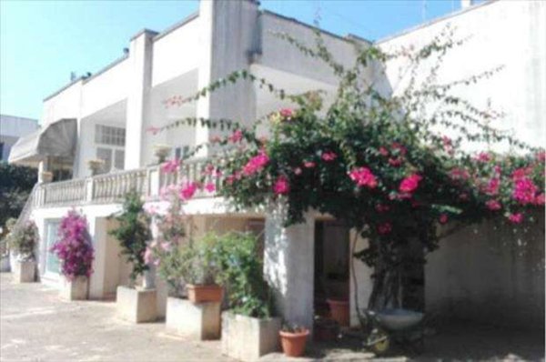 casa indipendente in vendita ad Ugento