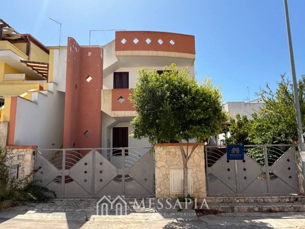 appartamento in vendita ad Ugento in zona Torre San Giovanni