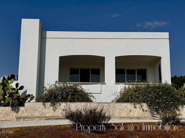 casa indipendente in vendita ad Ugento