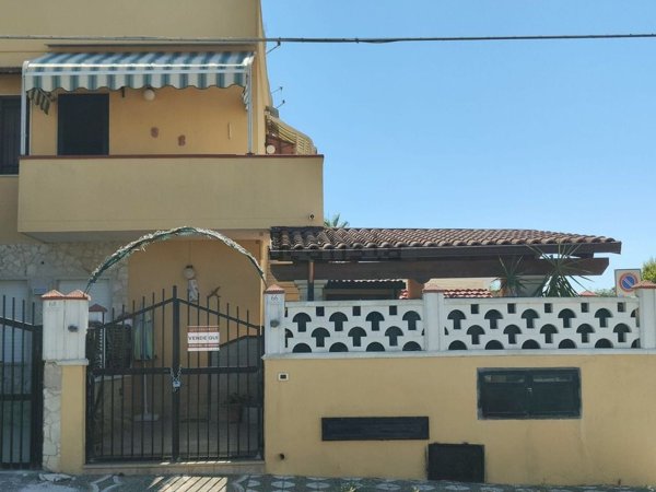 appartamento in vendita ad Ugento in zona Lido Marini