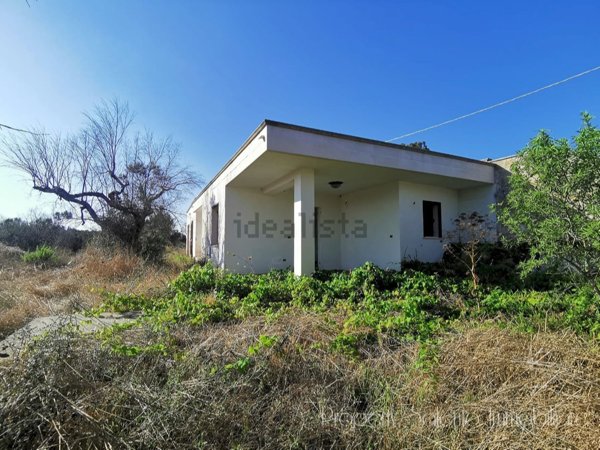 casa indipendente in vendita ad Ugento in zona Torre San Giovanni