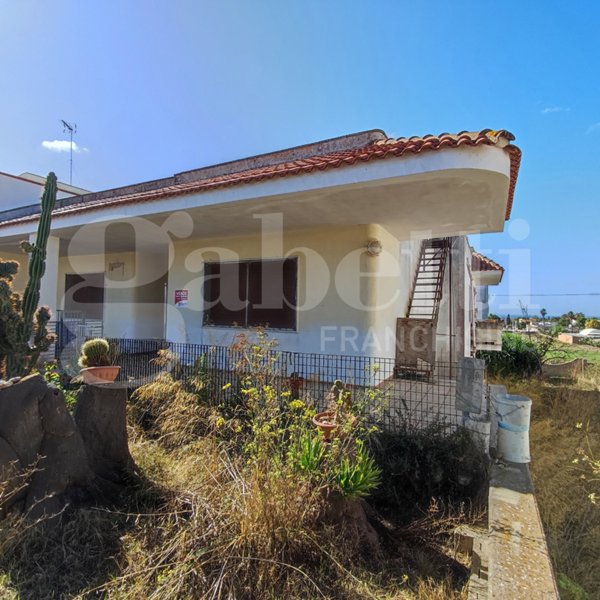 casa indipendente in vendita ad Ugento