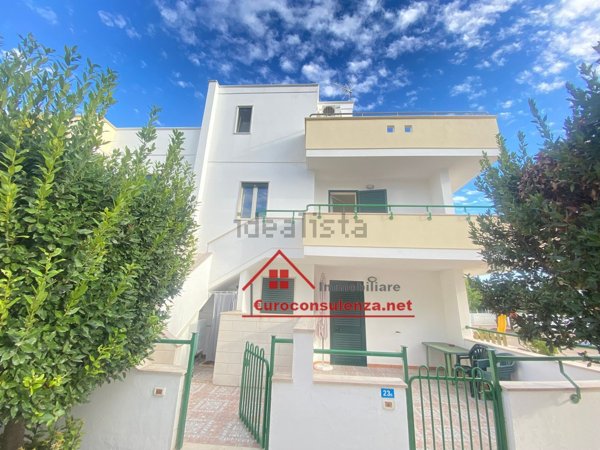appartamento in vendita ad Ugento in zona Torre San Giovanni