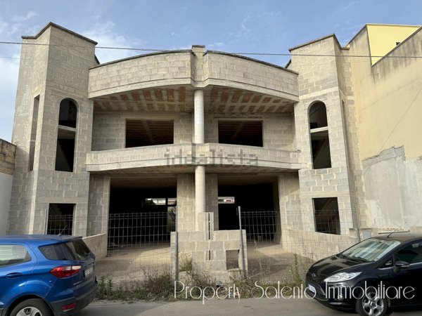 casa indipendente in vendita ad Ugento