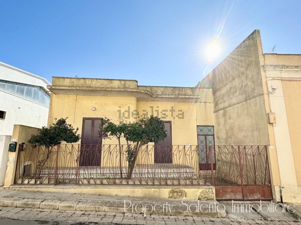 casa indipendente in vendita ad Ugento