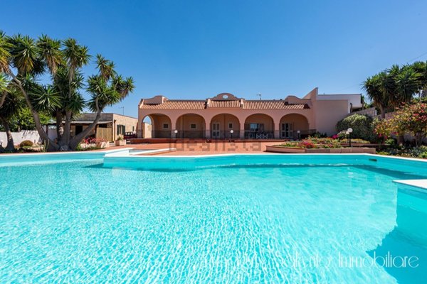 casa indipendente in vendita ad Ugento