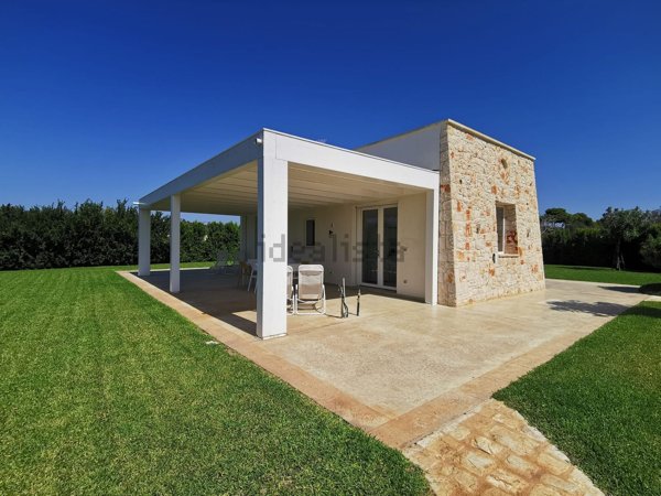casa indipendente in vendita ad Ugento in zona Torre San Giovanni