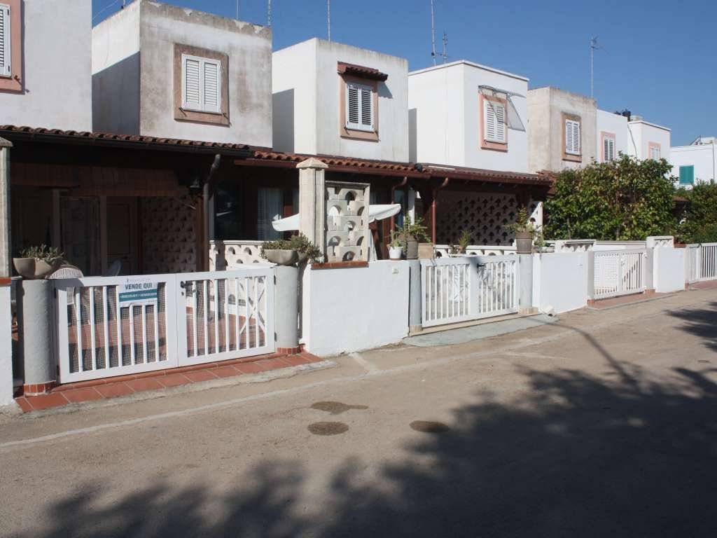 appartamento in vendita ad Ugento in zona Lido Marini