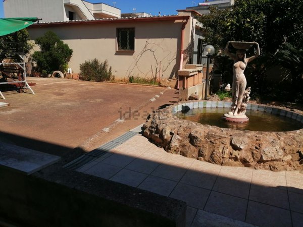 casa indipendente in vendita ad Ugento