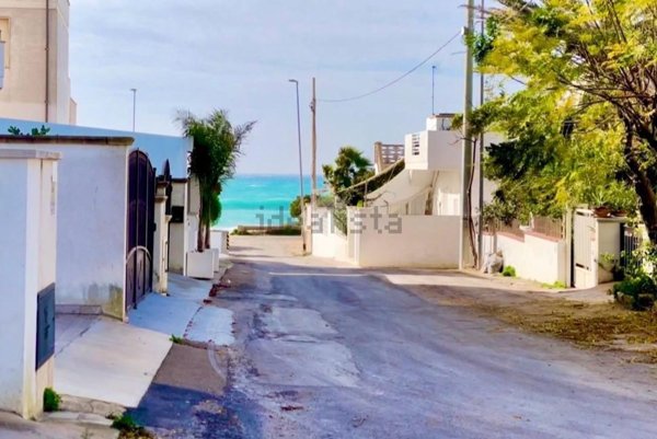 casa indipendente in vendita ad Ugento in zona Torre San Giovanni