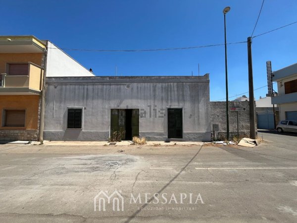 casa indipendente in vendita ad Ugento