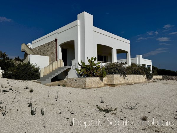 casa indipendente in vendita ad Ugento