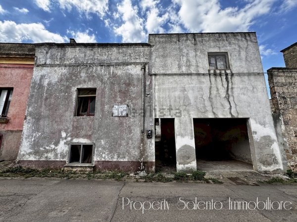 casa indipendente in vendita ad Ugento in zona Gemini