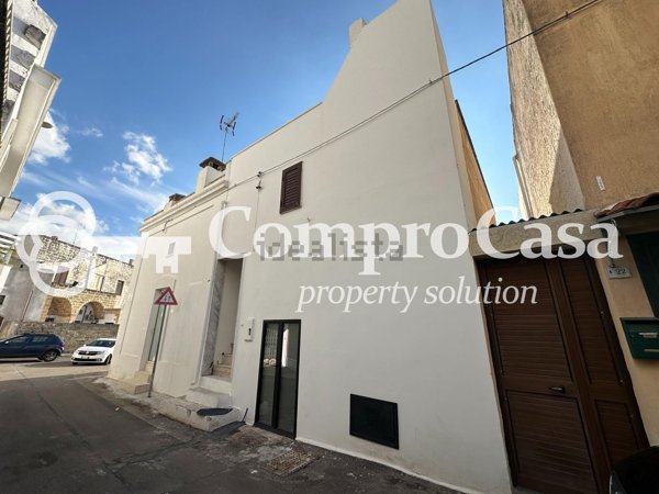 casa indipendente in vendita ad Ugento in zona Torre San Giovanni
