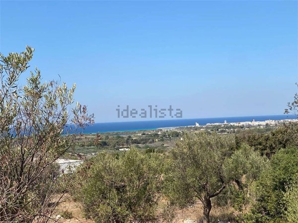 casa indipendente in vendita ad Ugento