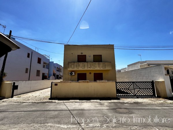 appartamento in vendita ad Ugento in zona Torre San Giovanni