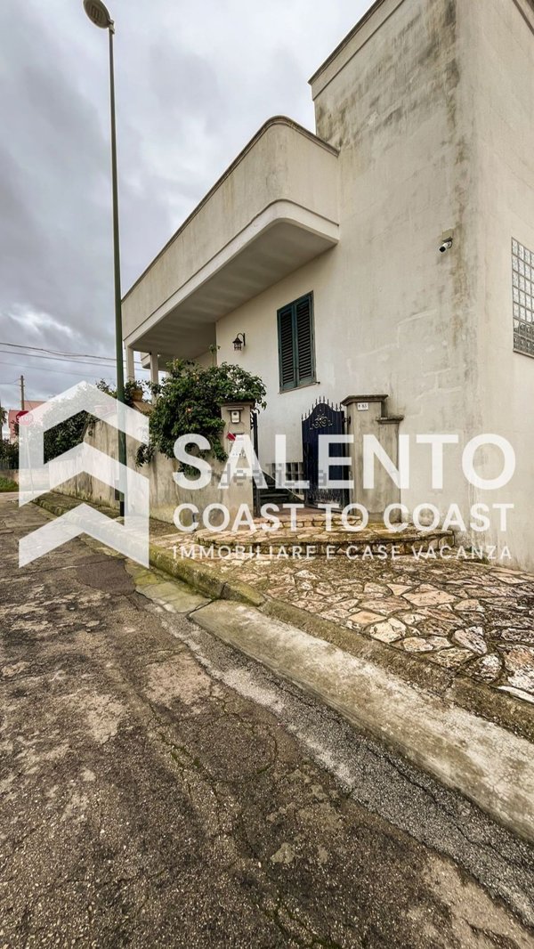 casa indipendente in vendita ad Ugento