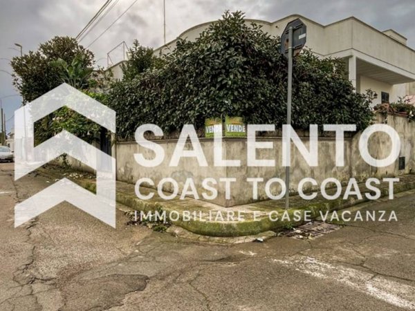 casa indipendente in vendita ad Ugento