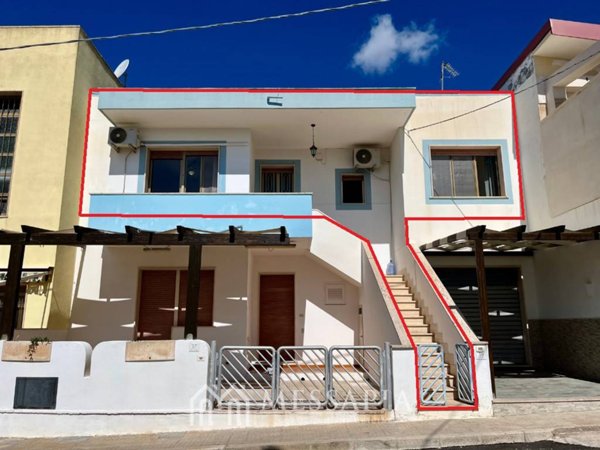 appartamento in vendita ad Ugento in zona Lido Marini
