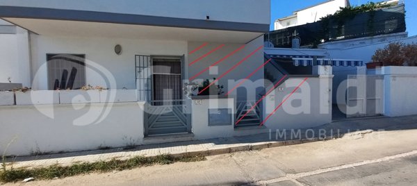casa indipendente in vendita ad Ugento in zona Torre Mozza