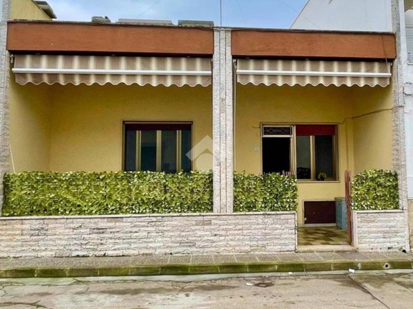 casa indipendente in vendita ad Ugento