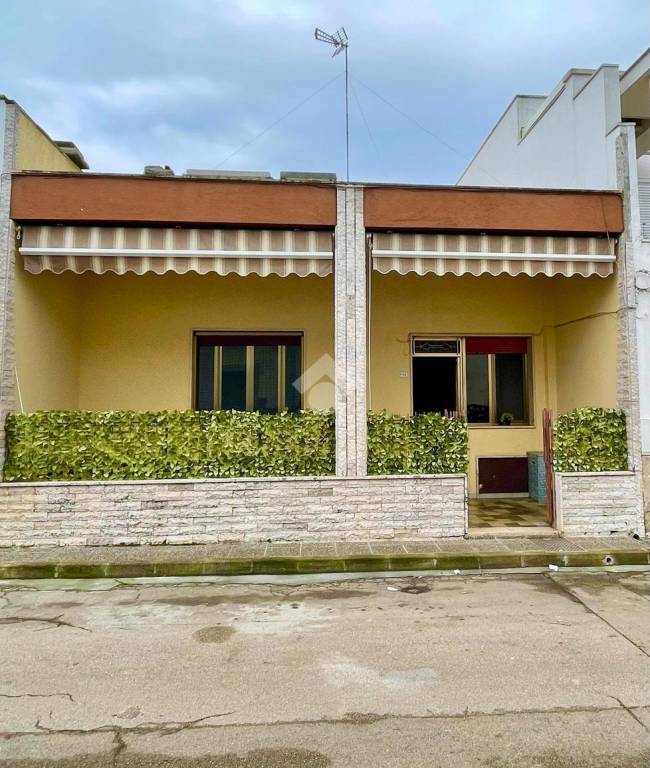 casa indipendente in vendita ad Ugento