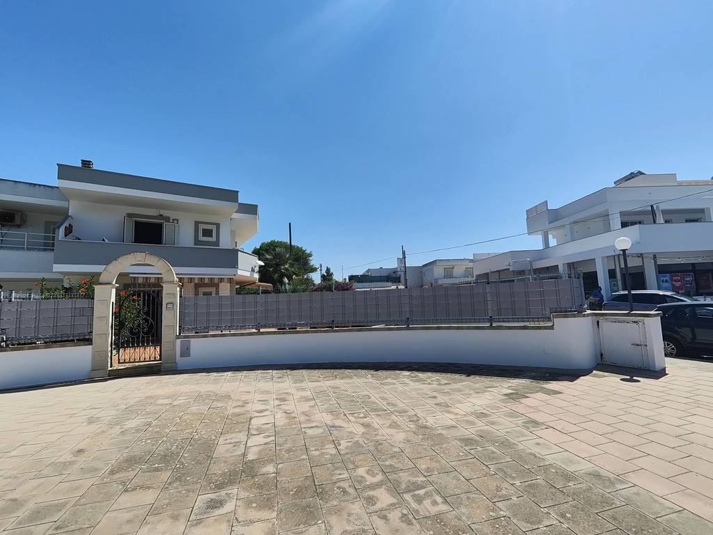 casa indipendente in vendita ad Ugento in zona Lido Marini