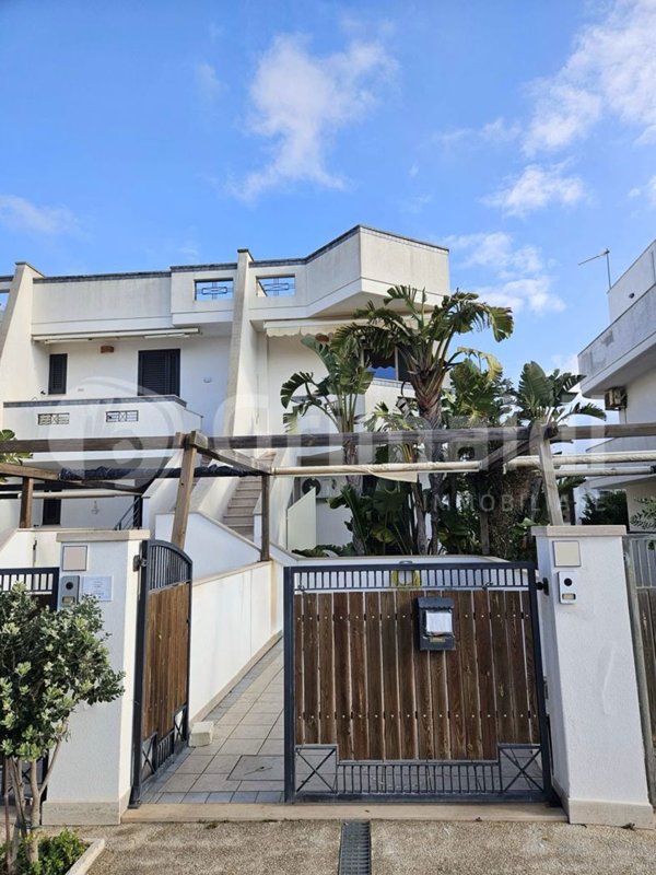 casa indipendente in vendita ad Ugento in zona Torre San Giovanni