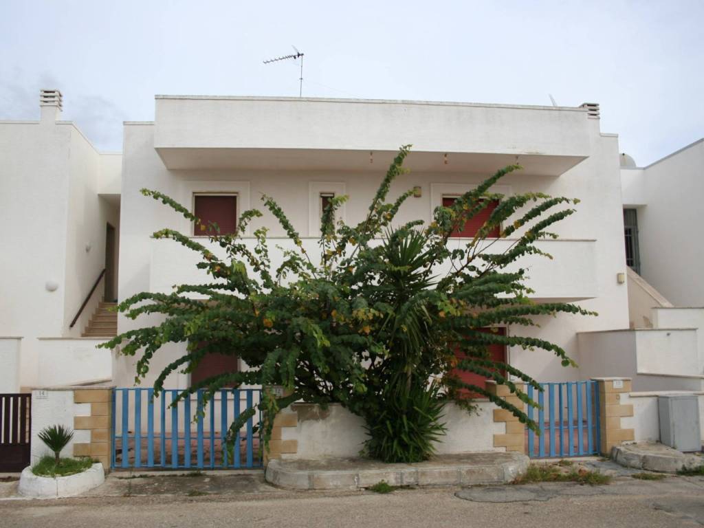 casa indipendente in vendita ad Ugento in zona Lido Marini