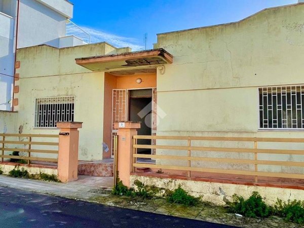 casa indipendente in vendita ad Ugento in zona Lido Marini