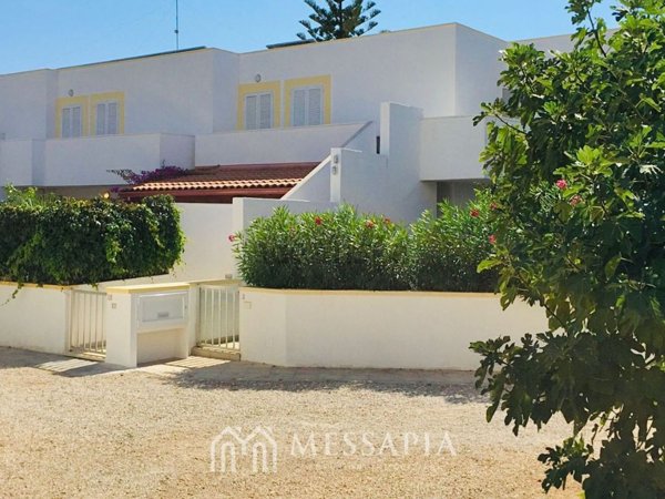 appartamento in vendita ad Ugento in zona Lido Marini