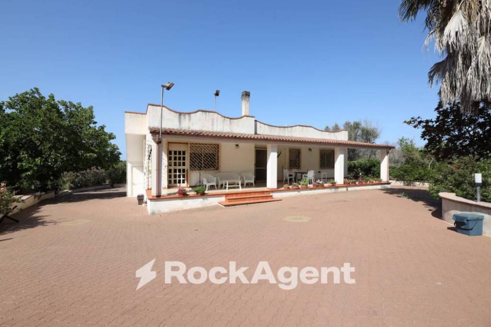 casa indipendente in vendita ad Ugento