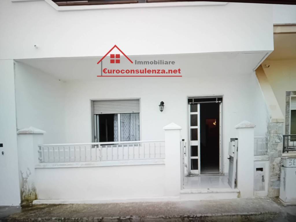 appartamento in vendita ad Ugento in zona Torre San Giovanni