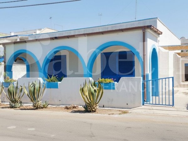 casa indipendente in vendita ad Ugento in zona Torre San Giovanni