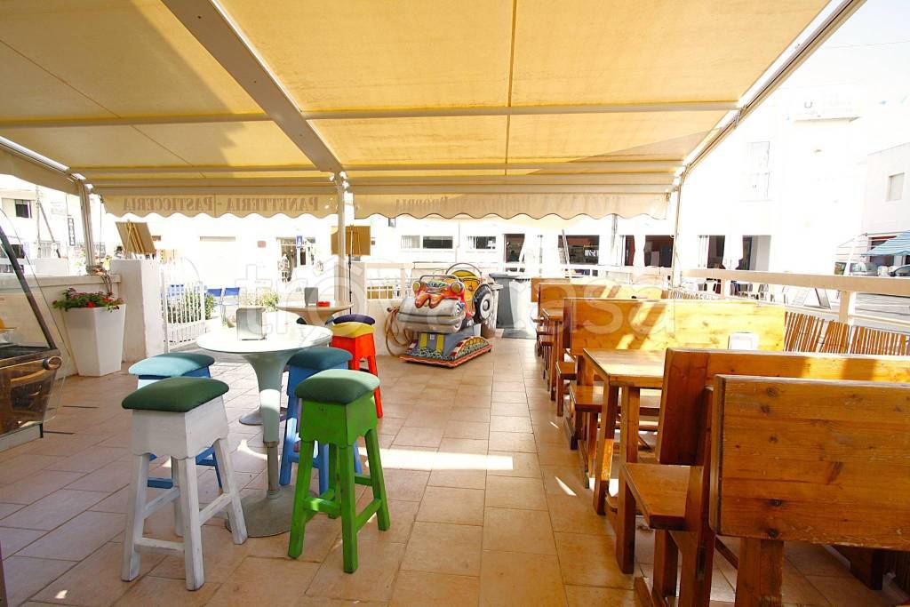 negozio in vendita ad Ugento in zona Lido Marini