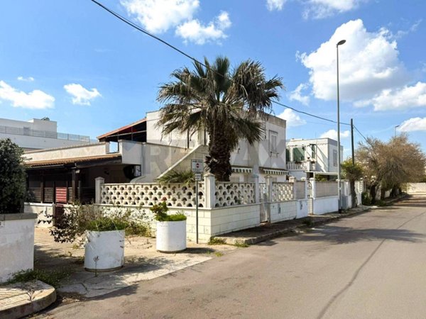 appartamento in vendita ad Ugento in zona Lido Marini