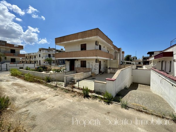 casa indipendente in vendita ad Ugento