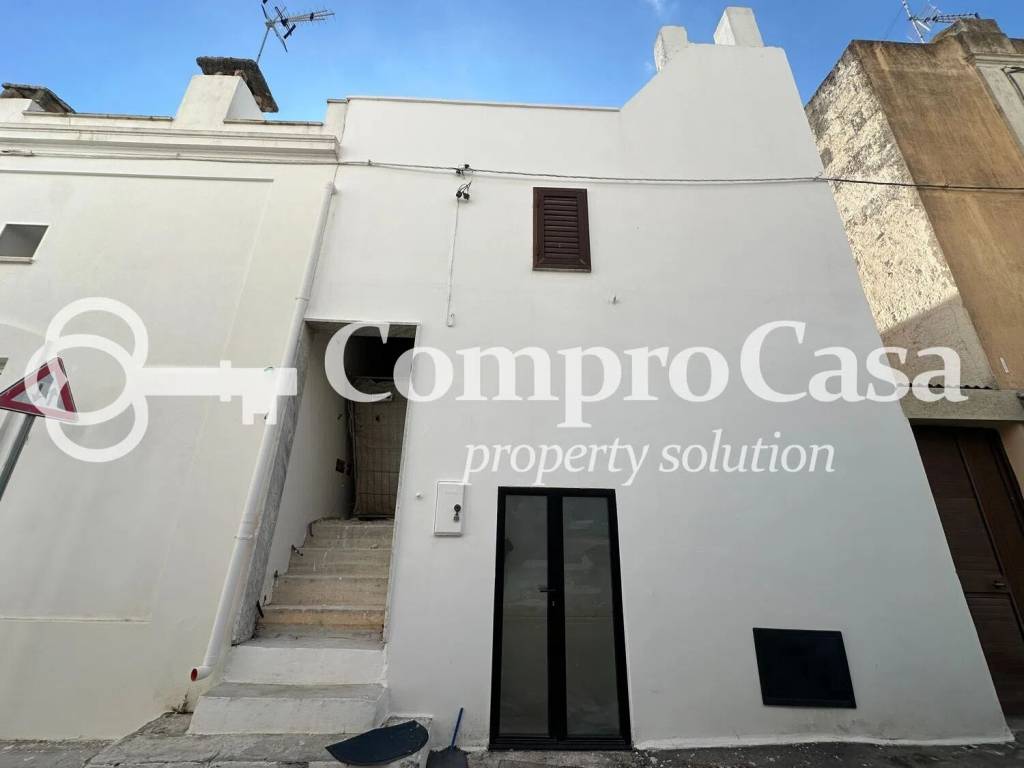 casa indipendente in vendita ad Ugento