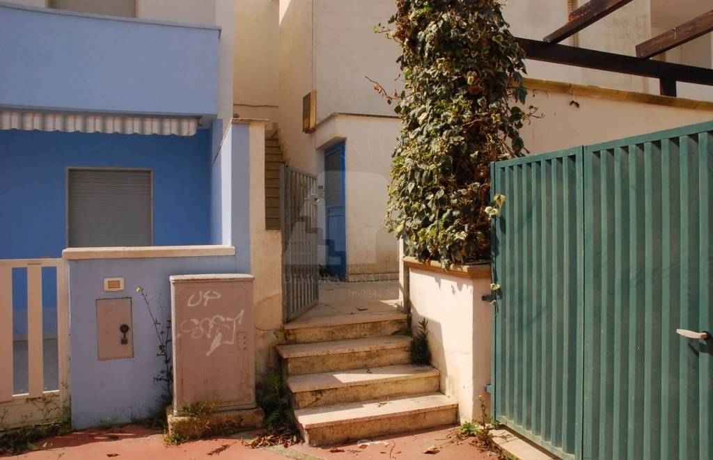 appartamento in vendita ad Ugento in zona Lido Marini