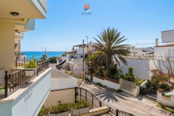 appartamento in vendita ad Ugento in zona Torre San Giovanni