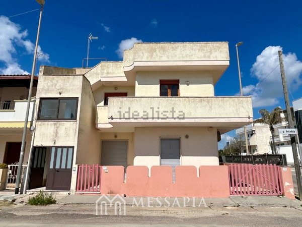 appartamento in vendita ad Ugento in zona Torre San Giovanni