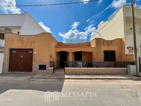 casa indipendente in vendita ad Ugento in zona Torre San Giovanni