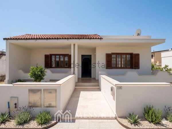 casa indipendente in vendita ad Ugento
