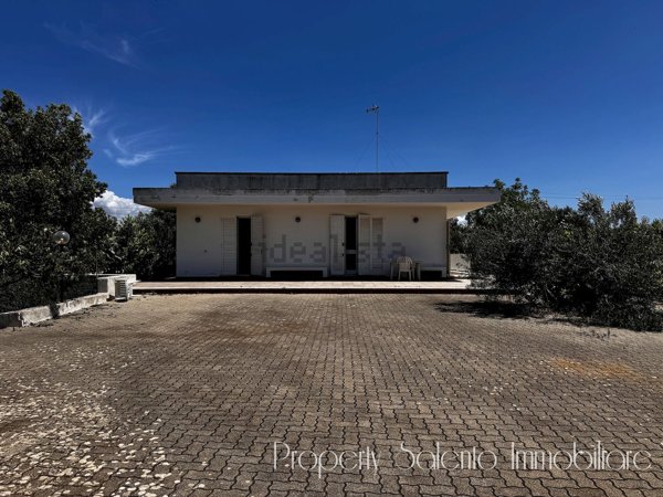 casa indipendente in vendita ad Ugento