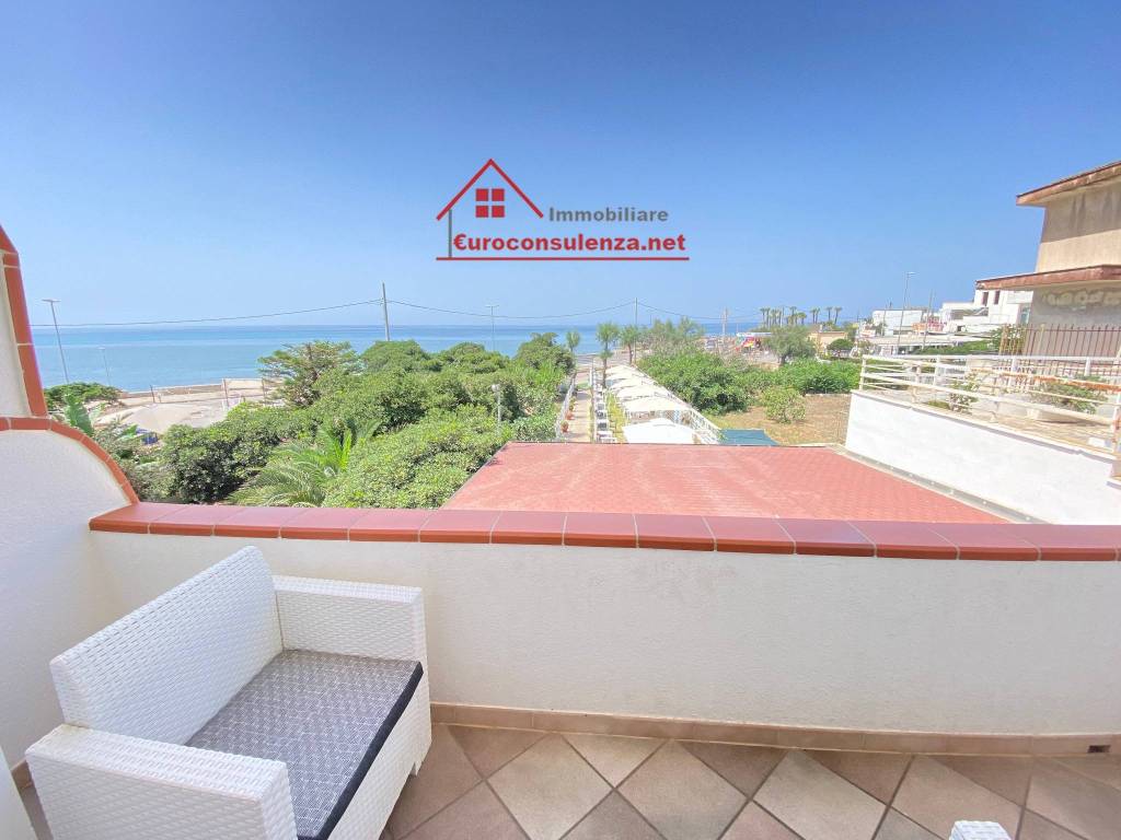 appartamento in vendita ad Ugento in zona Torre San Giovanni