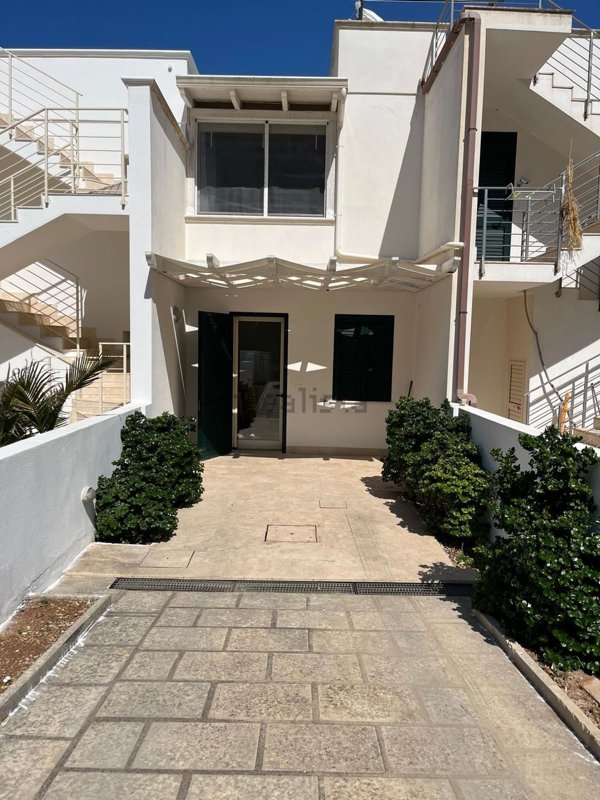 casa indipendente in vendita ad Ugento in zona Lido Marini